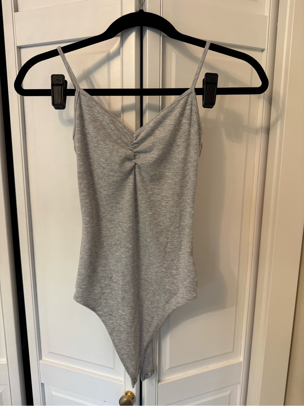 American Eagle : Everyday Ribbed Spaghetti-Strap Bodysuit - Light Gray